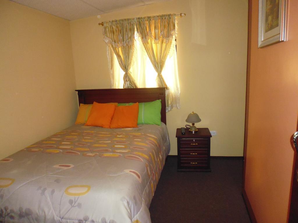 Hotel Residencial El Viajero ตาบาเบลา ภายนอก รูปภาพ